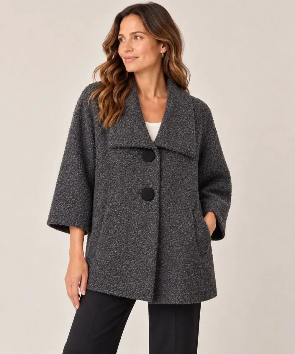 DAMEE Fuzzy Coat Size Large Gray Velvet Buttons Boxy Lagenlook Women’s Artsy